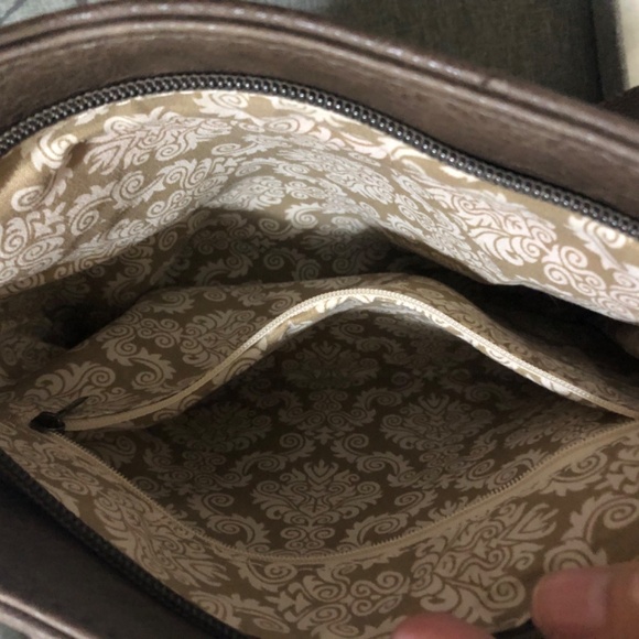 Brown square slim crossbody bag with durable strap - Picture 6 of 6